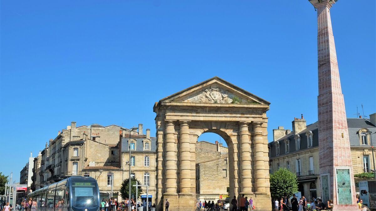 Bordeaux - Bordeaux : Un homme meurt poignardé lors d'une rixe en plein centre-ville