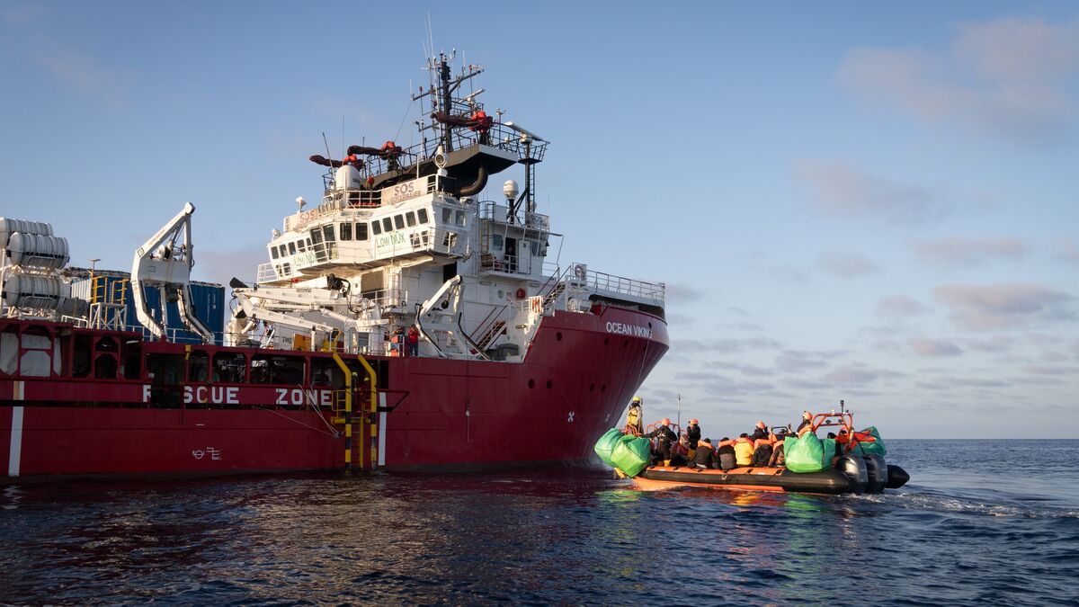 migrants - Sos Méditerranée secourt 25 migrants au large de la Libye