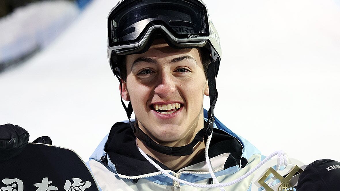 snowboard - Liam Brearley du Canada remporte le titre mondial de snowboard slopestyle en Suisse