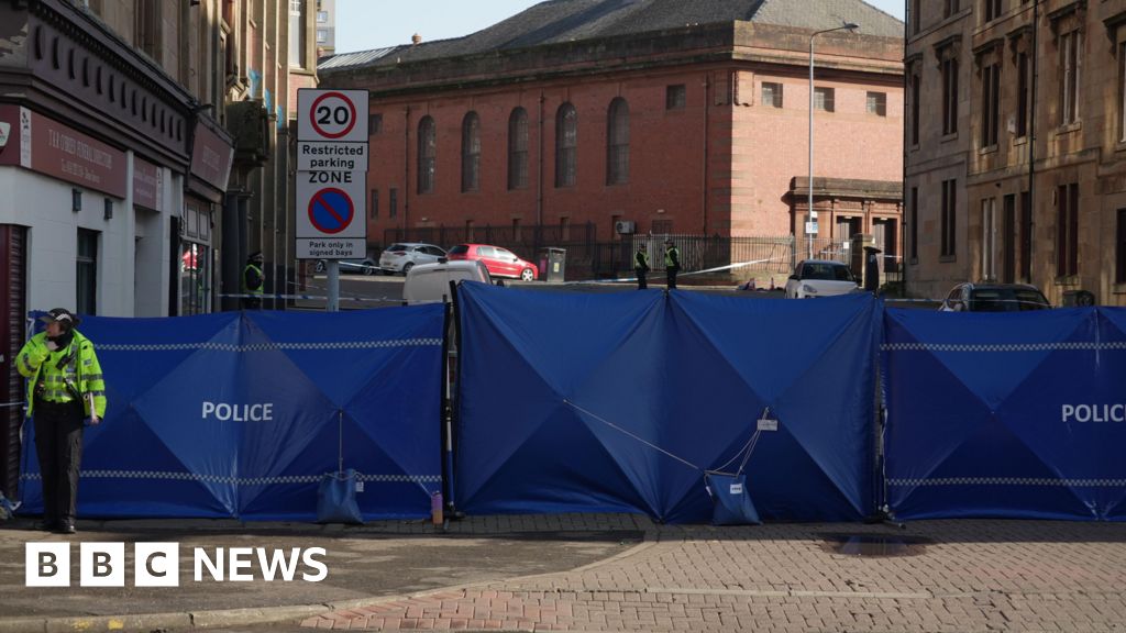 garçon - Un garçon de 15 ans décède après avoir été trouvé blessé dans la rue
