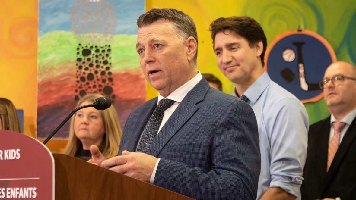 ambassadeur - L'ancien Premier de l'Île-du-Prince-Édouard, Dennis King, nommé ambassadeur du Canada en Irlande