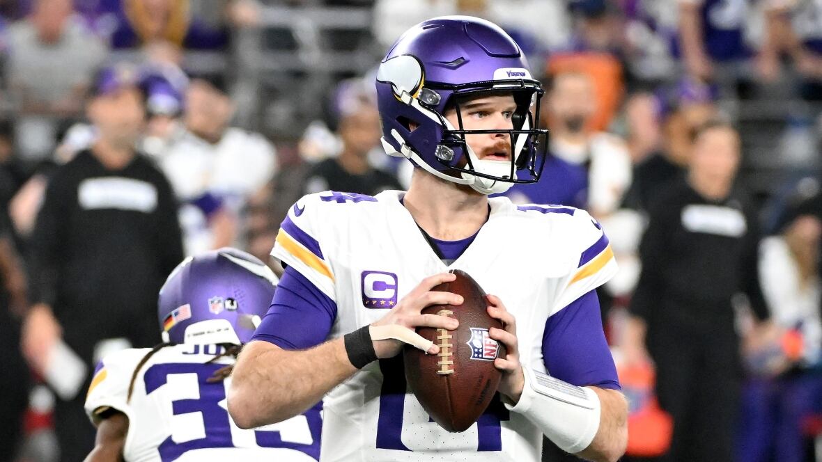 Darnold - Les Seahawks et le quarterback Sam Darnold concluent un accord de 3 ans d'une valeur de 110 millions de dollars US : sources