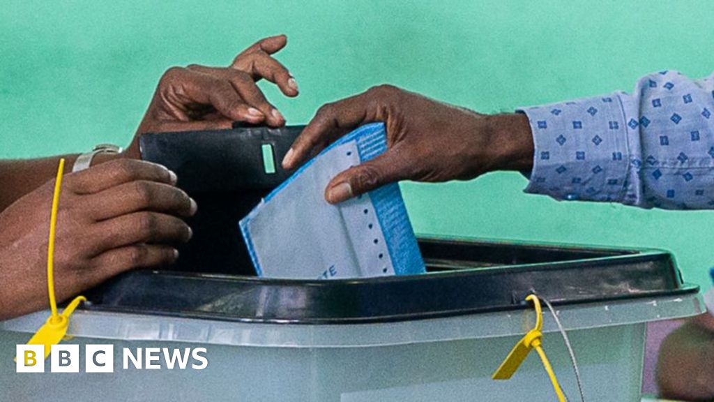 vote - Le leader du coup d'État vise une victoire lors du premier vote depuis la prise de pouvoir de l'armée au Gabon