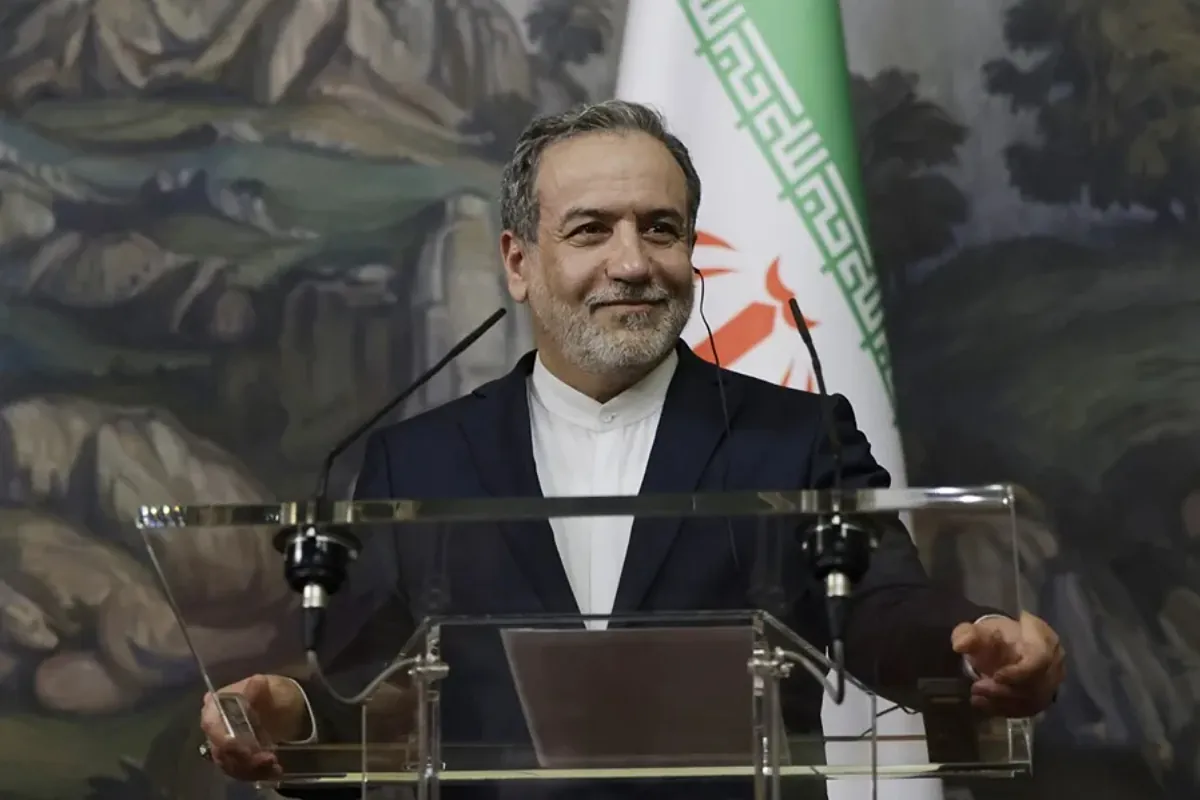 ministre - Le ministre des Affaires étrangères iranien arrive à Rome pour la deuxième ronde de négociations nucléaires avec les États-Unis