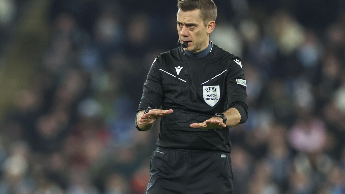 Arbitres - Coupe du Monde des Clubs : La FIFA Retient Les Arbitres Français Clément Turpin Et François Letexier