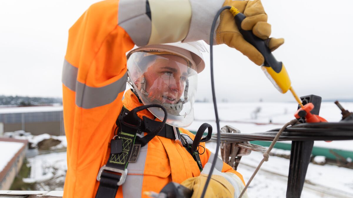 recrutements - Réseaux électriques : 43 000 recrutements pour la transition énergétique