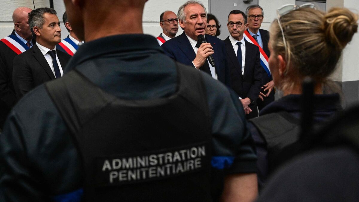 visite - « Montrer qu’on est avec eux » : Bayrou, Retailleau et Darmanin en visite groupée auprès des gardiens de prison