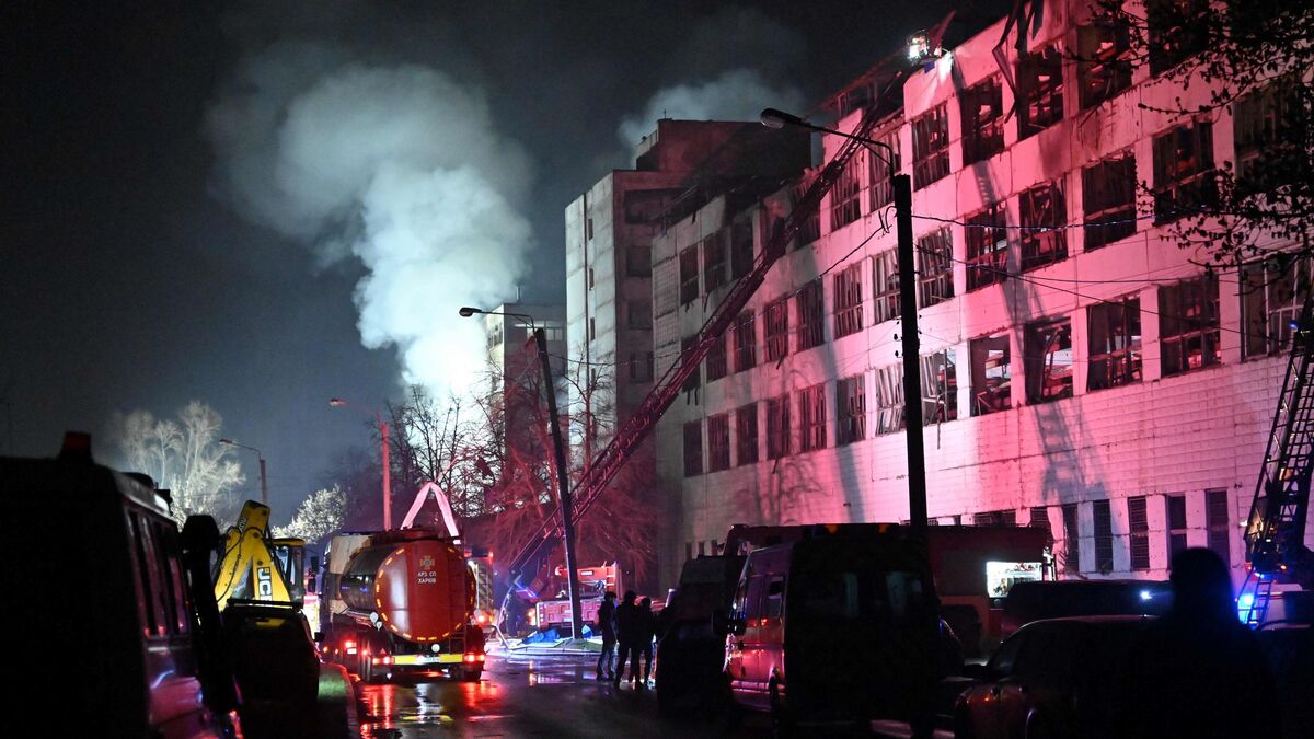 mort - Ukraine : Un mort et dix blessés suite à des frappes russes à Zaporijjia et Kharkiv
