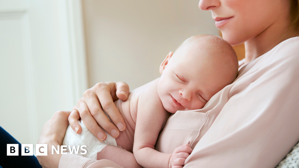 enfants - Les femmes continueront à avoir des enfants plus tard, selon l'ONS
