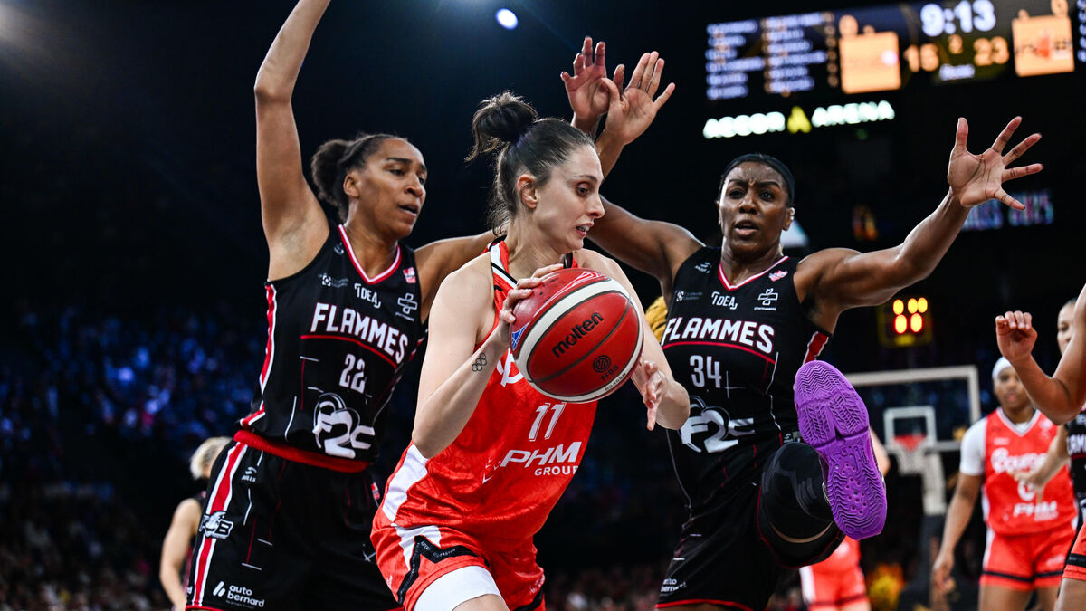 Coupe - Bourges - Charleville-Mézières (67-70) : Les Flammes Remportent Enfin La Coupe De France Féminine De Basket