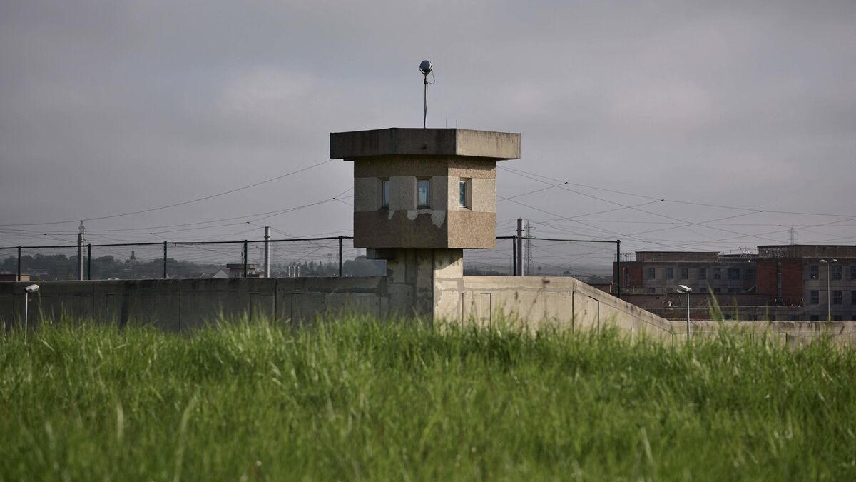 ultragauche - Attaques de prisons : la piste de l'ultragauche étudiée, le parquet antiterroriste s'en saisit