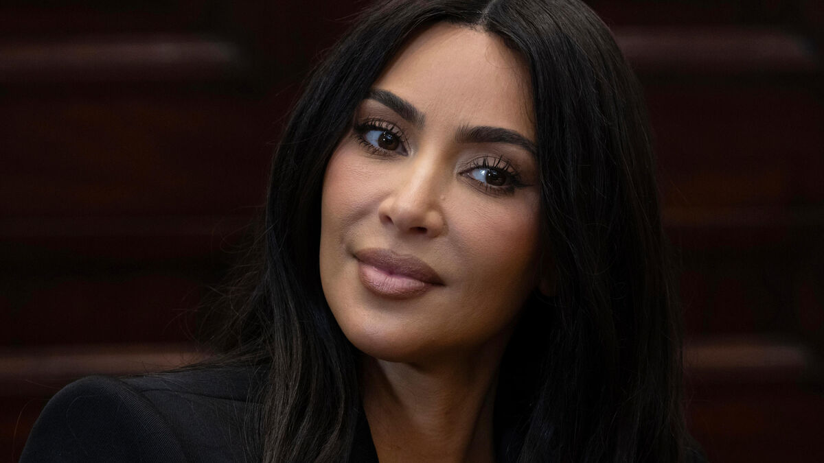 Kim - Braquage de Kim Kardashian : La star se rend à Paris pour témoigner devant la cour d'assises
