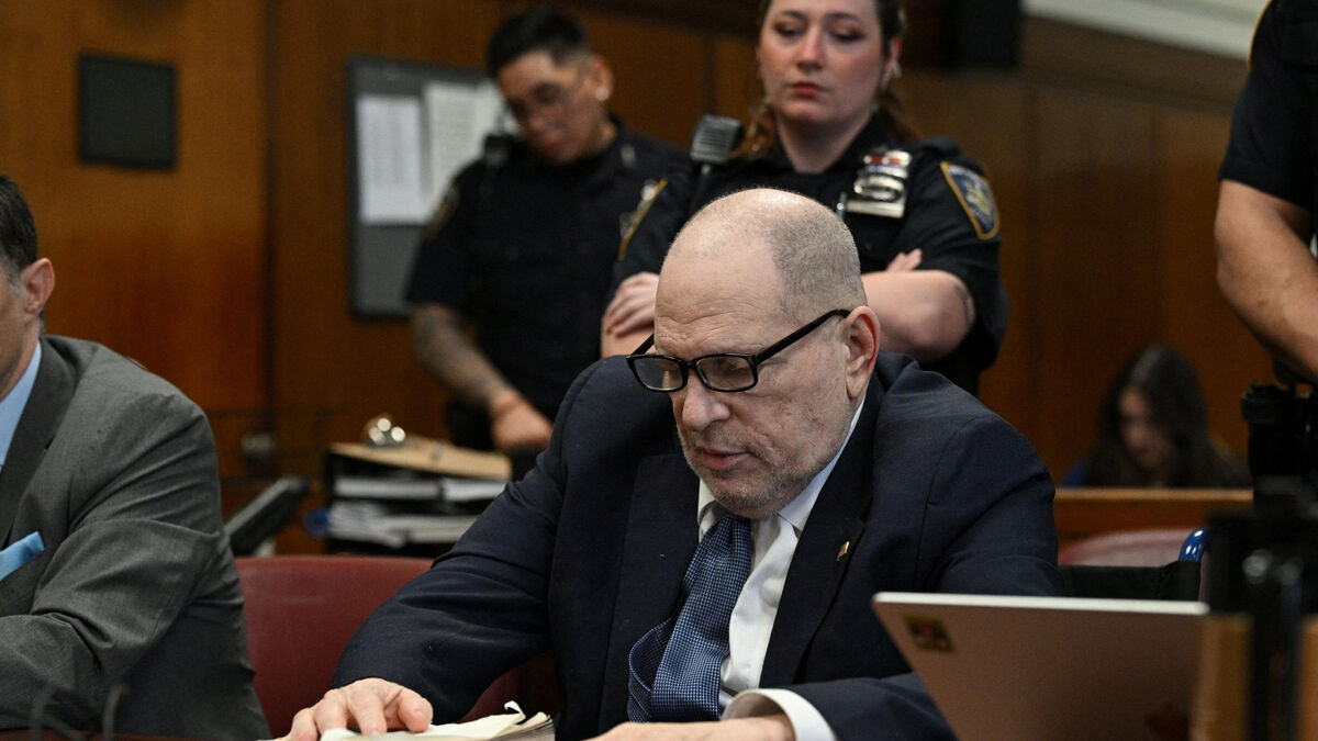 procès - Nouveau procès pour Harvey Weinstein : le producteur demande à être hospitalisé plutôt qu'à purger sa peine en prison