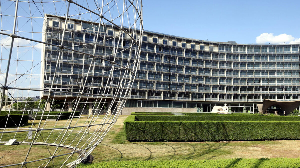Ambassadeurs - Corruption, Immunité Diplomatique : Enquête sur les Ambassadeurs « fantômes » de l'UNESCO