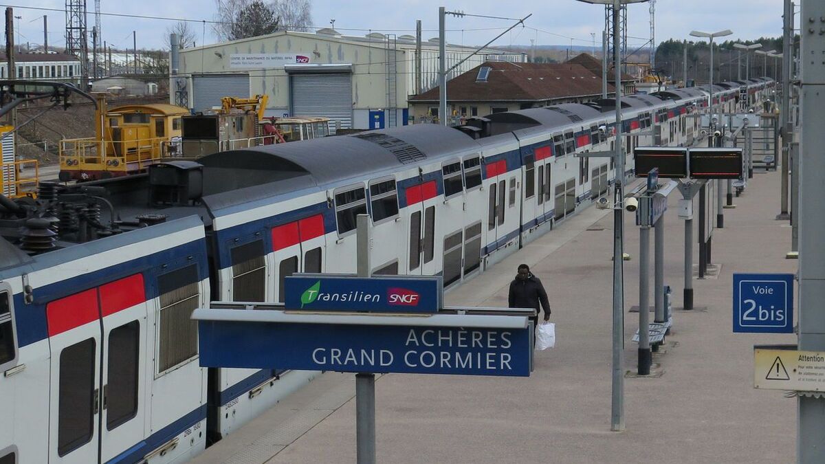 homme - Yvelines : Un homme crie « Allahou Akbar » et menace de faire sauter le train