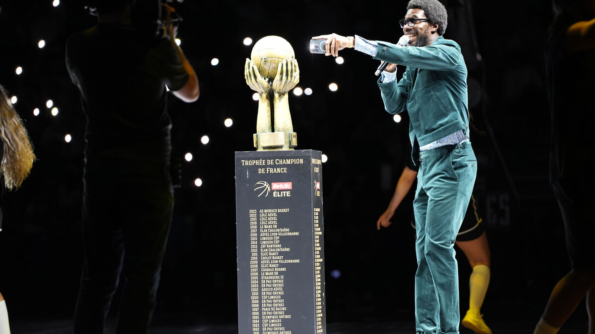 Dandyguel - « J’ai Toujours Aimé Chambrer » : Qui est Dandyguel, le speaker du Paris Basketball à la voix marquante ?