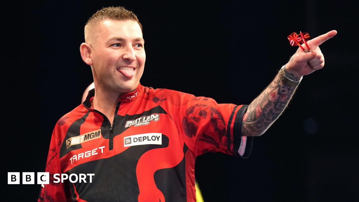 Aspinall - Aspinall remporte la soirée de la Premier League à Manchester