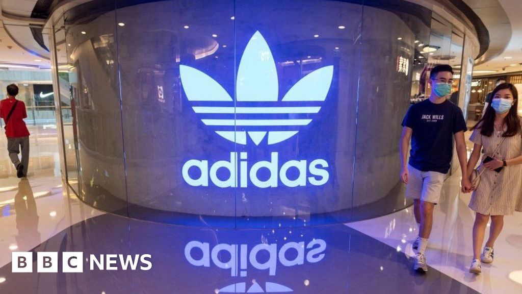 Adidas - Les prix des entraîneurs vont augmenter en raison des tarifs, selon Adidas.