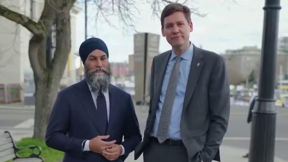 NPD - Le Premier de la Colombie-Britannique appelle à soutenir le NPD fédéral alors que l'ancien leader Tom Mulcair qualifie le parti d'« après-pensée »