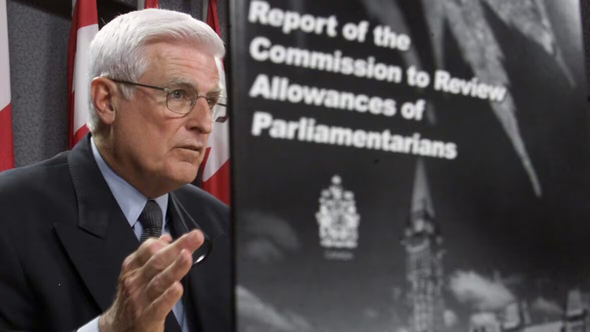 ministre - L'ancien ministre du Cabinet Ed Lumely est décédé