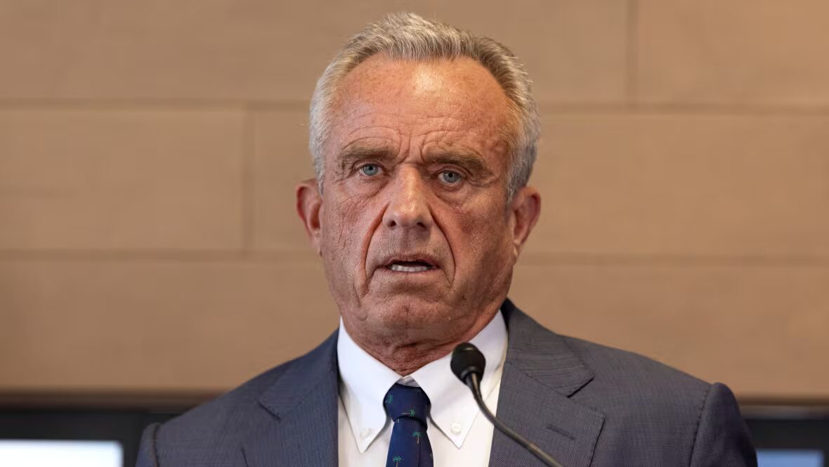 Autisme - Rfk Jr. S'engage à Découvrir la Cause de l'Autisme d'ici Septembre — Les Experts Émettent des Doutes