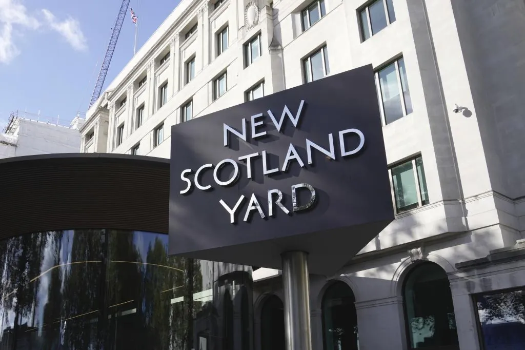 police - La police britannique arrête plusieurs Iraniens suspects de préparation d'une attaque terroriste à Londres