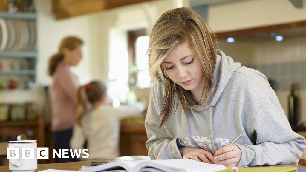 examens - Quelles sont les dates des examens GCSE et quand est le jour des résultats en 2025 ?