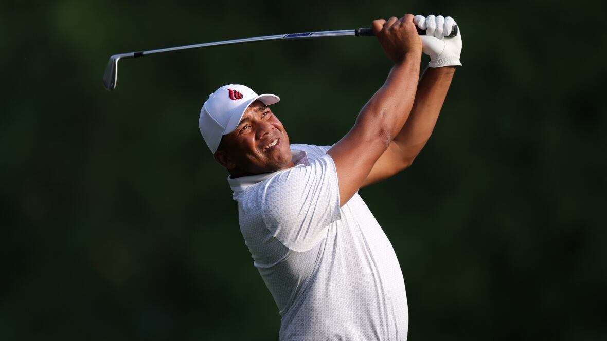 PGA - Le PGA présente un champ solide et une grande surprise : Jhonattan Vegas en tête avec 64 alors que les stars peinent à briller.