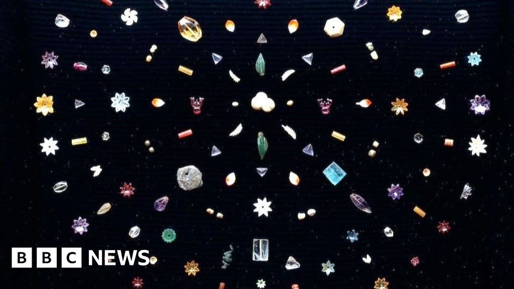 bijoux - Des bijoux liés aux restes de Bouddha mis aux enchères, suscitant un débat éthique