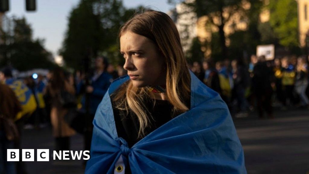 Trump - L'Europe Célèbre le Jour de la Victoire avec Trump en Tête des Pensées