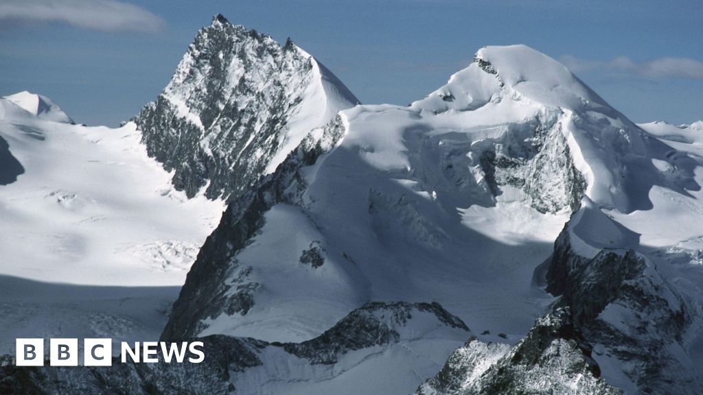 skieurs - Cinq corps de skieurs retrouvés près d'une station de ski en Suisse