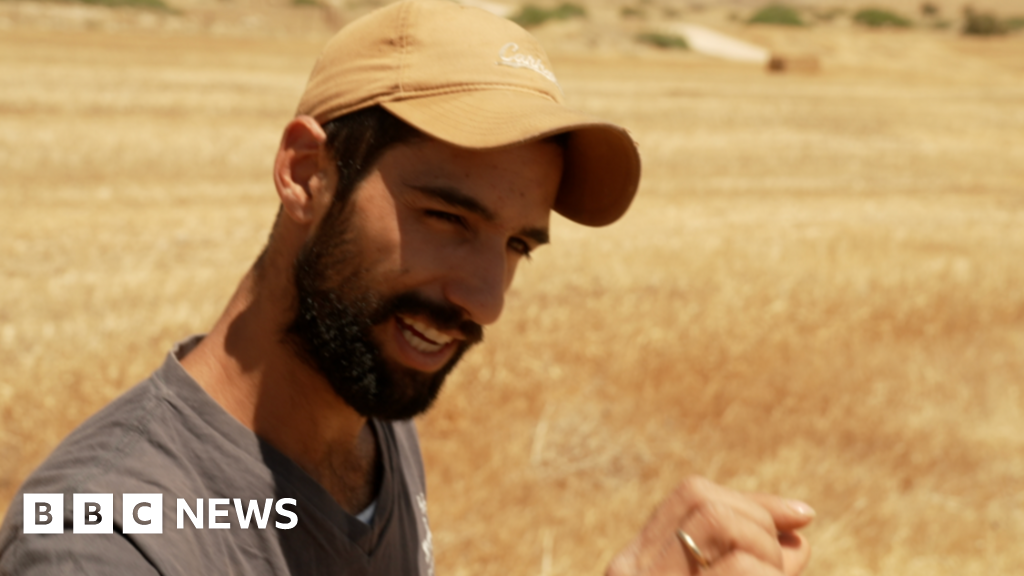 BBC - Rencontre tendue de l'équipe de la BBC avec un colon israélien sous sanctions lors d'un tournage en Cisjordanie