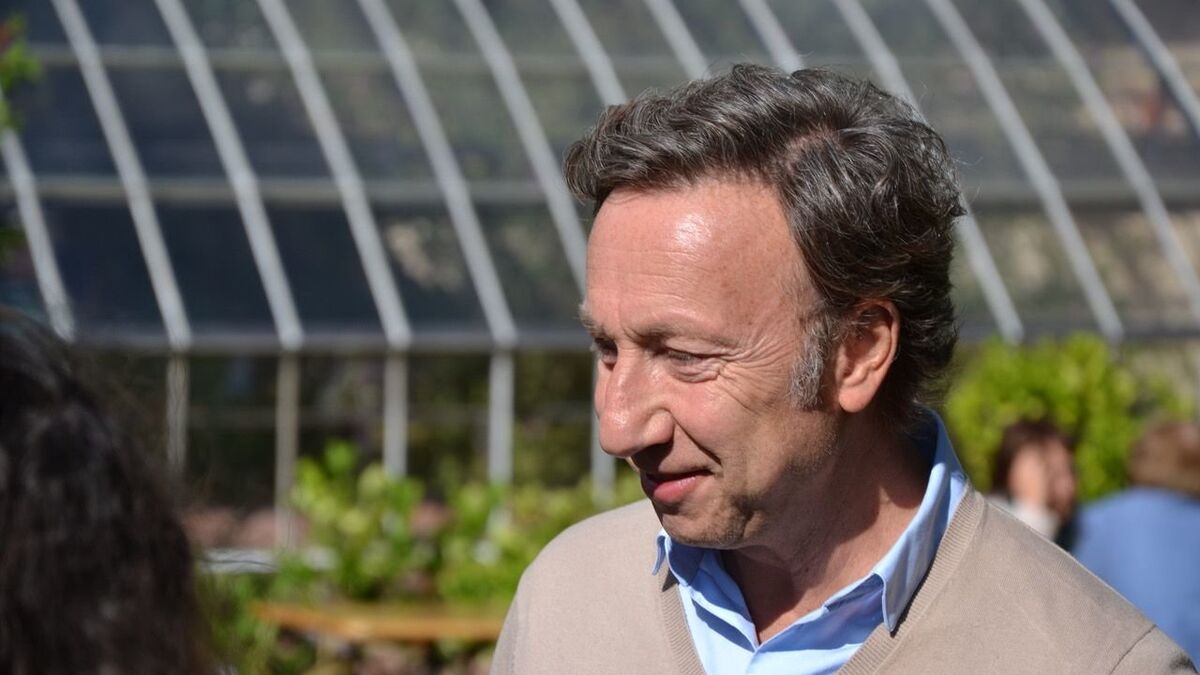 Propriété - Stéphane Bern Ouvre Sa Propriété Pour La Fête Des Jardins
