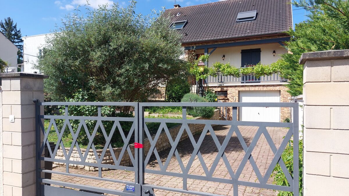 Père - Enlèvement du Père d'un Patron en Cryptomonnaies : à Palaiseau, « On a Vu Deux Très Jeunes Gens Arriver Mercredi »