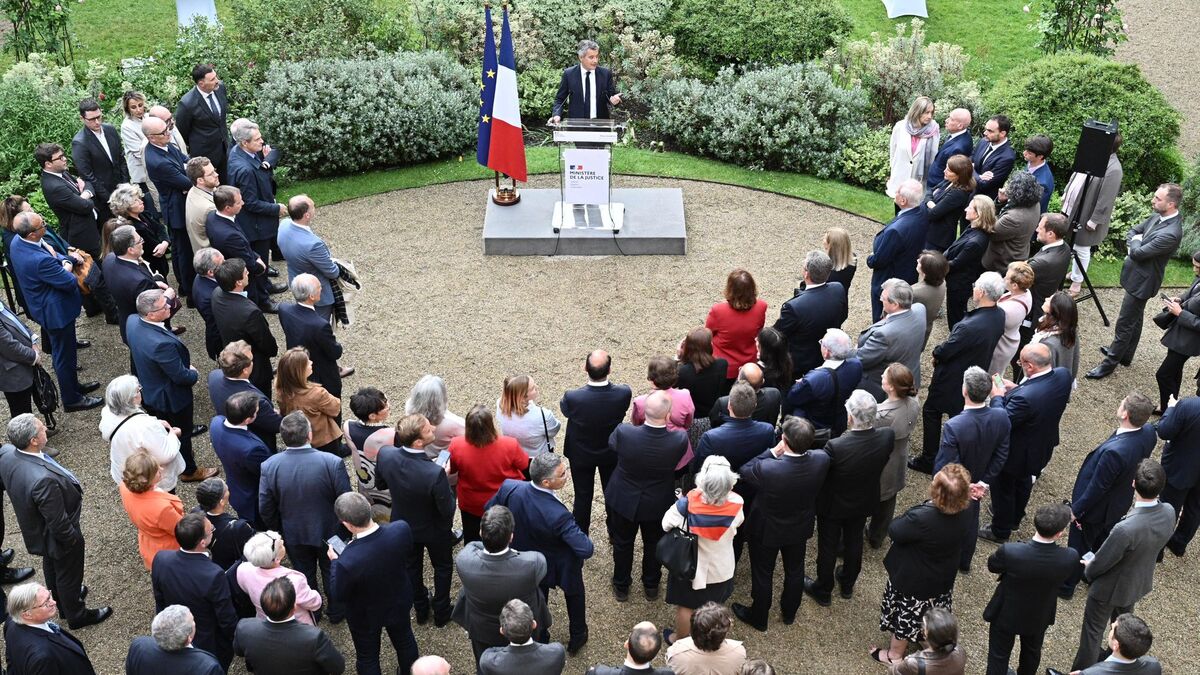députés - « Quand on nous invite, on vient » : De nombreux députés Rassemblement National présents lors d’un cocktail organisé par Gérald Darmanin