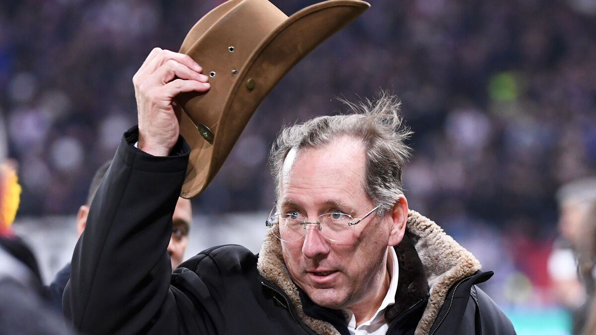 chapeau - « J’ai laissé mon chapeau de cowboy à Lyon » : John Textor invité au Parc par Nasser Al-Khelaïfi pour PSG-Arsenal