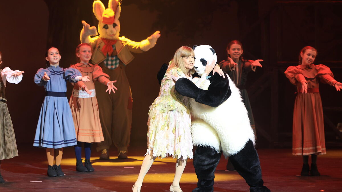 Spectacle - « Les Fées N’ont Pas D’âge » : À 82 ans, Chantal Goya A Fait Son 535e Spectacle Au Palais Des Congrès !