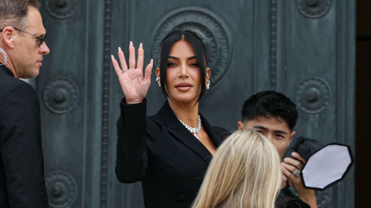 diplôme - « Cela n’a pas été facile » : à 44 ans et après 6 ans d’études, Kim Kardashian obtient son diplôme de droit.