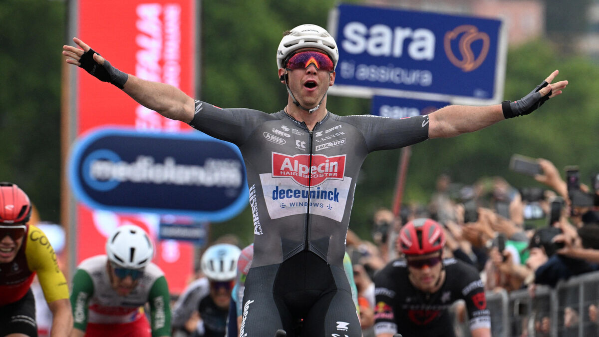 Naples - Tour d'Italie : Résumé et classement de la 6e étape remportée par Kaden Groves à Naples le 15 mai