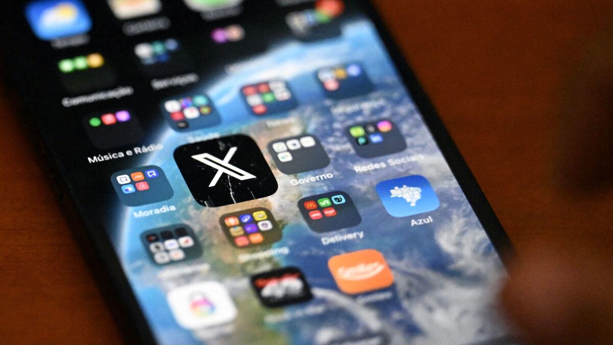 Intelligence - Des Internautes Utilisent L'intelligence Artificielle Sur X Pour Déshabiller Des Femmes : Pourquoi Cela Suscite-t-il Tant de Controverses ?