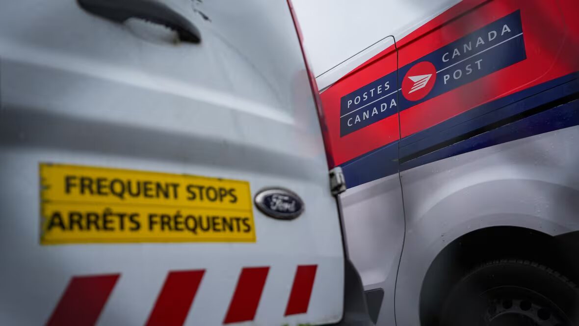 syndicat - Canada Post se réunit avec le syndicat dimanche dans le contexte d'une interdiction nationale des heures supplémentaires pour les travailleurs postaux