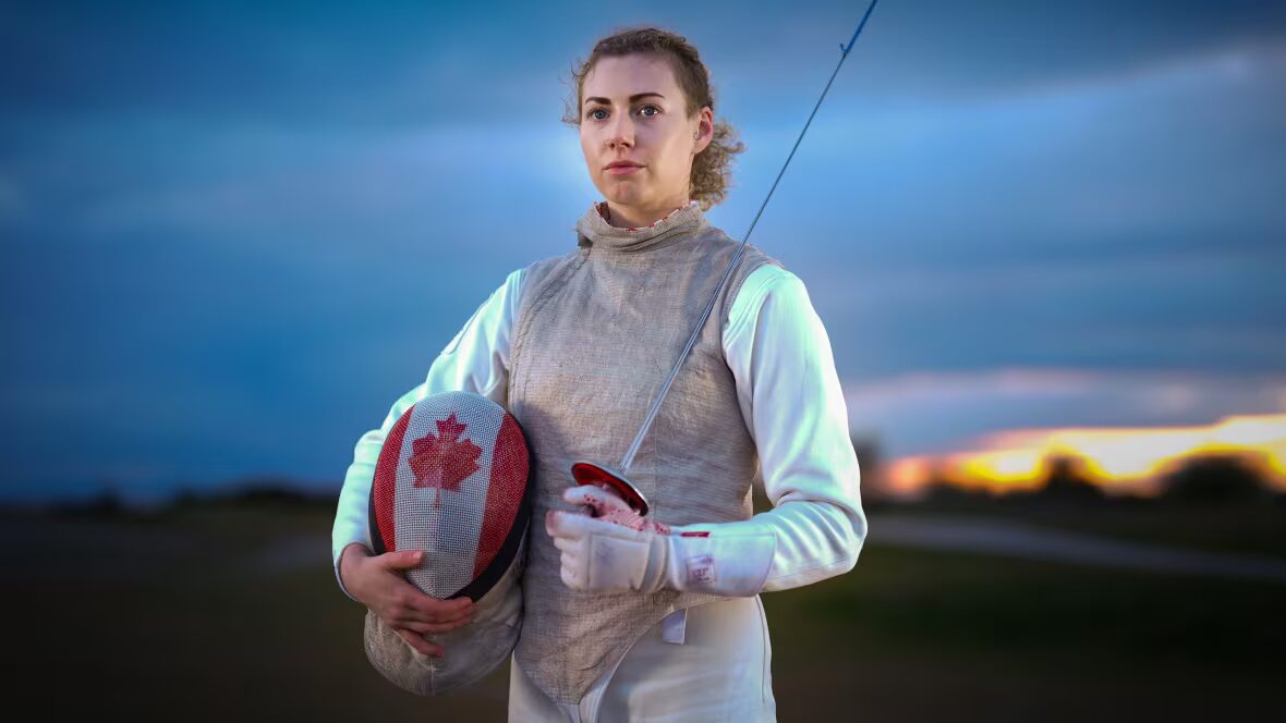 confiance - « Je peux me faire confiance » : La médaille olympique d'escrime renforce la confiance d'Eleanor Harvey de Hamilton