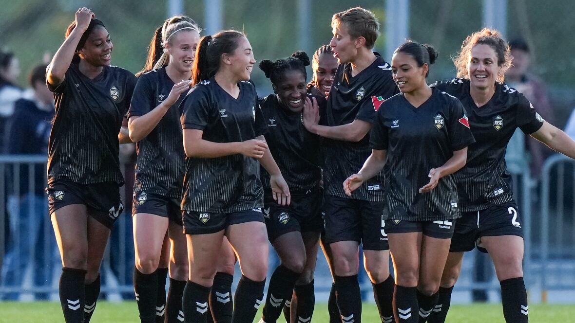 Vancouver - Spencer Marque le But Décisif Alors que Vancouver Bat les Halifax Tides