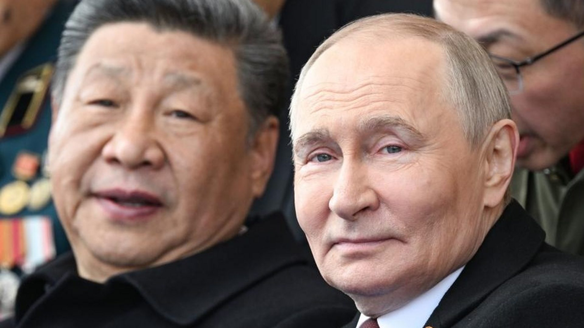 Poutine - Poutine "de retour sur la scène mondiale" lors du défilé de la Victoire
