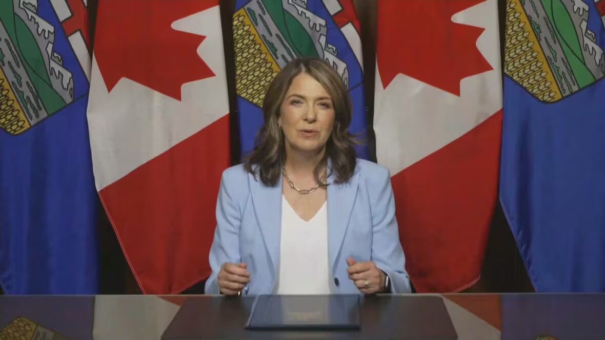 souveraineté - La première ministre de l'Alberta présidera un panel sur la souveraineté et soumettra des propositions à un référendum de 2026