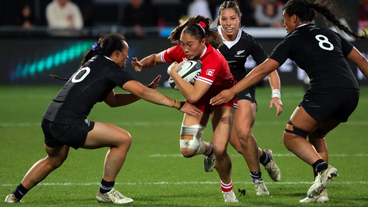 Nouvelle-Zélande - La Nouvelle-Zélande s'impose avec un essai tardif pour égaliser face au Canada lors d'un match de rugby féminin palpitant