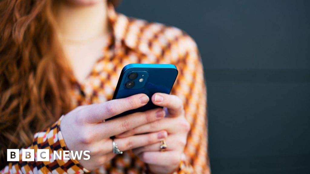 publicités - WhatsApp va commencer à afficher plus de publicités dans l'application de messagerie
