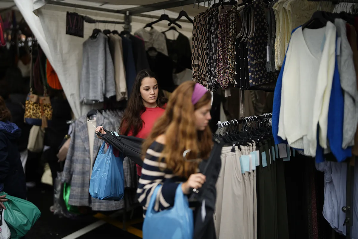 vente - La réalité sur la vente de seconde main chez les jeunes : Deux sur trois le font pour économiser et seulement un sur trois par engagement envers l'environnement