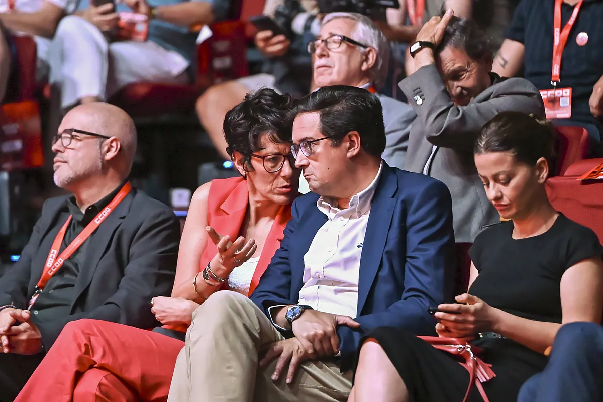 Emploi - Le Gouvernement Prépare une Offre d'Emploi Public Record en Plein Scandale de Corruption, Mais Laisse en Suspens la Question de la Augmentation Salariale