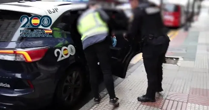réseau - Démantèlement d'un réseau exploitant sexuellement des femmes colombiennes dans six communautés autonomes